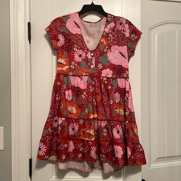 Cute summer dress - Picture 1 of 2